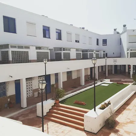 Spacious Apt In The Heart Of